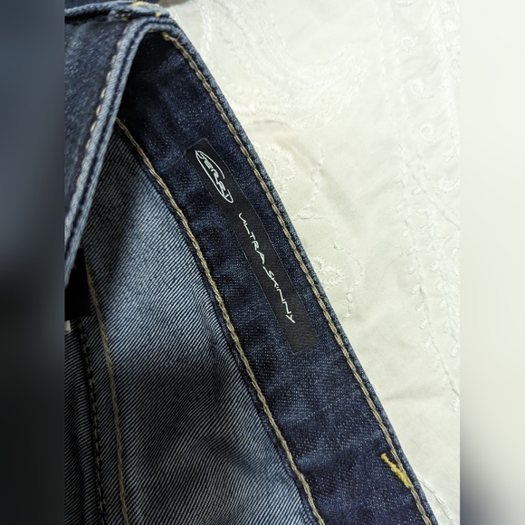 William Rast Jerri Super Skinny  Jeans - Picture 3 of 8